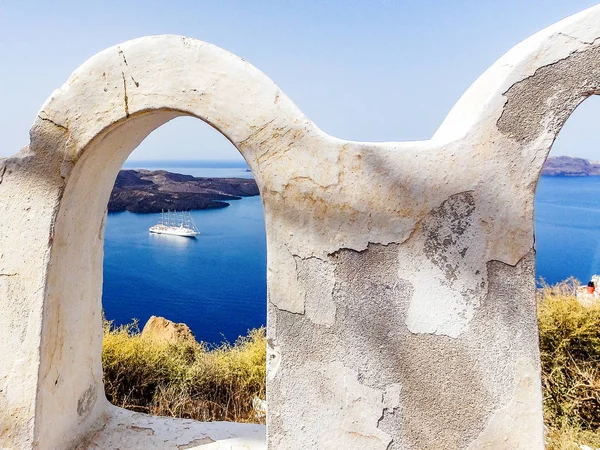 Blick Von Der Stadtmauer Auf Kreuzfahrtschiff Santorini Griechenland — Stockfoto