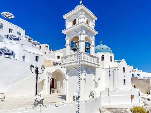 Weiße Kirche Mit Blauer Kuppel Griechenland Imerofigli Santorini — Stockfoto