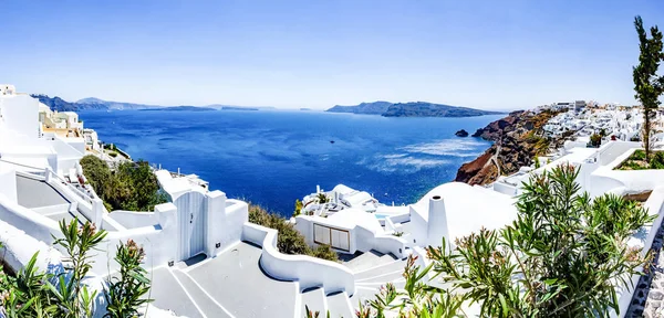 Oia Panorama görünümünden denize, Santorini, Yunanistan
