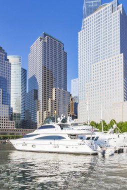 North Cove Yat Limanı ve kış bahçesi New York, Amerika Birleşik Devletleri içinde binalar lüks gemilerde görüntülemek