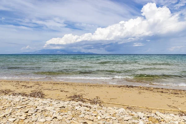 Вид Пляжа Катрагаки Закинф Темные Облака Над Материковой Грецией — стоковое фото