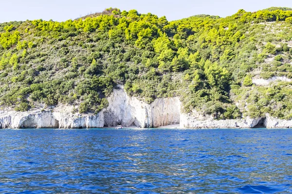 Лесистые Холмы Вдоль Побережья Закинфа Многих Небольших Пляжей Греция — стоковое фото