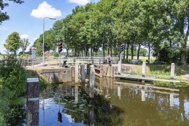 Vecht nehirdeki küçük bir kilit