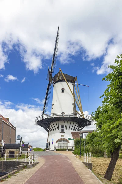 Вид Achterstraat Вітряк Orangemolen Історичній Фортеці Віллемто Нідерланди — стокове фото