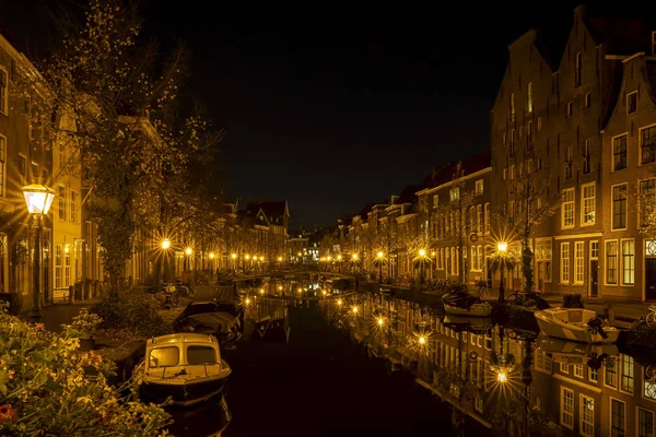 Night Shot Old Bridge Kerkbrug Oude Rijn Numerous Boats Illuminated — Stock Photo, Image