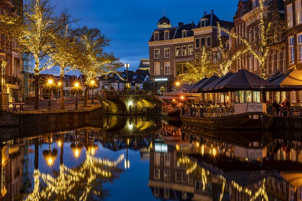 Vue Sur Nouveau Rhin Visbrug Avec Terrasse Bateaux Arbres Avec — Photo