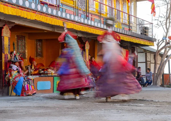 Gangtok India December 2011 Unidentified Monks Perform Religious Masked Costumed — Stock Photo, Image