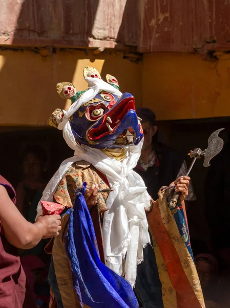 Korzok Ladakh Indie Lipca 2012 Niezidentyfikowany Mnich Masce Garudy Stworzenie — Zdjęcie stockowe