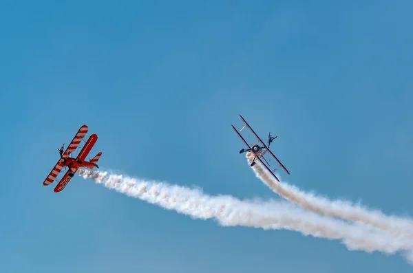 Southport Luglio 2018 Due Aerosuperbatics Wing Walkers Fama Mondiale Del — Foto Stock