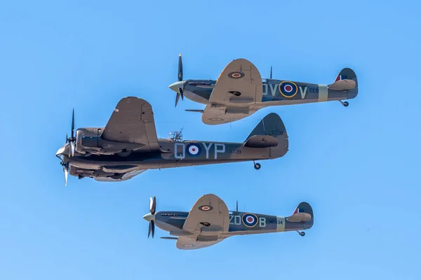 Southport July 2018 Two Raf Spitfires Bristol Blenheim Perform Three — Stock Photo, Image