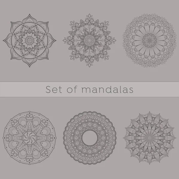 Mandala sayfaları ve Kitaplar renklendirme için yararlı altı karmaşık tasarımlar topluluğu