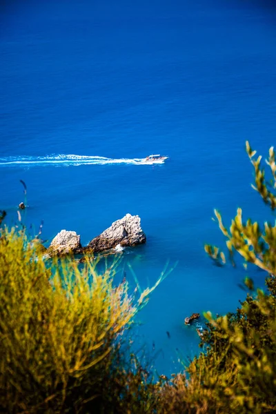 Райські Пейзажі Чистого Блакитного Моря Стокове Фото