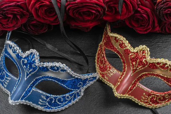 Tenerife, Rio de Janeiro, Binche, Cadiz, Oruro, Viareggio, Trinidad ve Tobago, Sitges, Las Palmas de Gran Canaria, Ivrea dünya maskeleri en iyi karnavallar