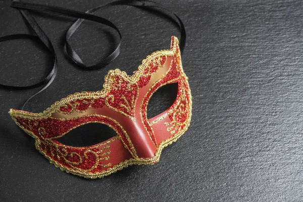 Tenerife, Rio de Janeiro, Binche, Cadiz, Oruro, Viareggio, Trinidad ve Tobago, Sitges, Las Palmas de Gran Canaria, Ivrea dünya maskeleri en iyi karnavallar