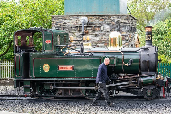Castletown,Isle of Man, June 16, 2019.The locomotives of the Isle of Man Railway were provided exclusively by Beyer, Peacock and Company of Manchester, England between 1873 and 1926. No. 13 Kissack — Stock Photo, Image