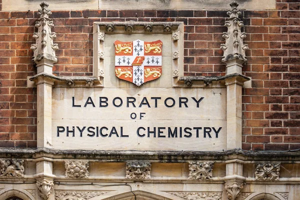 Cambridge, İngiltere, 1 Ağustos 2019. Cambridge Üniversitesi Fiziksel Kimya Laboratuvarı