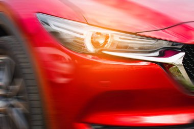 Araba sokak bulanık arka plan üzerinde. Otomotiv otomobil veya transpor için