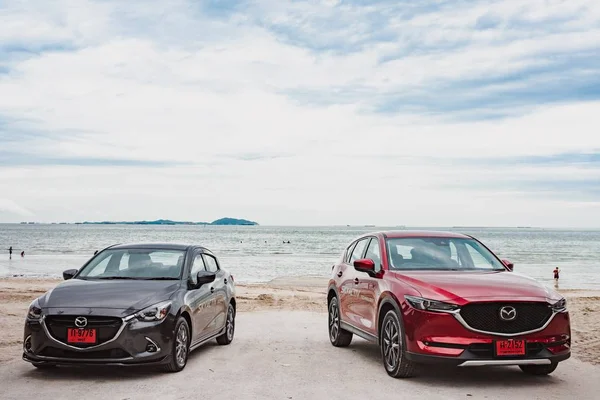 BANGSAEN, Thailand 2019,車のすべての新しいMAZDA2 CX5ブランド日本赤c — ストック写真