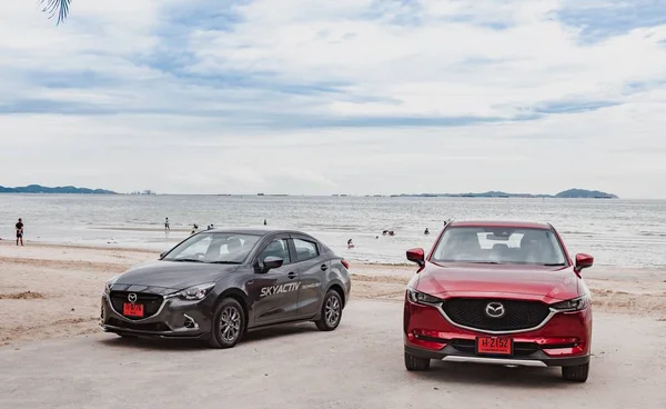 BANGSAEN, THAILAND 2019, auto tutte nuove MAZDA2 CX5 marca japan rosso c — Foto Stock