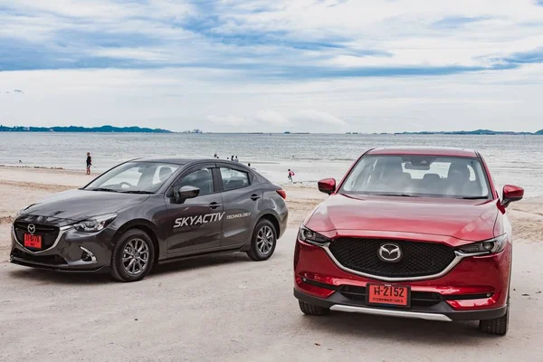 BANGSAEN, Thailand 2019,車のすべての新しいMAZDA2 CX5ブランド日本赤c — ストック写真