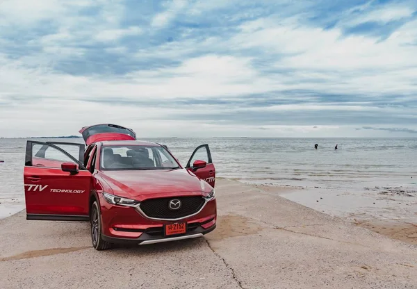 バンコク、タイ2019 、車すべての新しいCX5ブランド日本の赤の色 — ストック写真