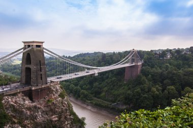 Bristol, İngiltere 'deki Cliffton köprüsünün panoramik görüntüsü