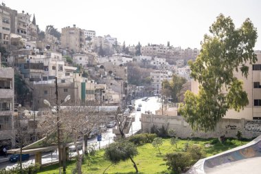 AMMAN, JORDAN - 15 Şubat 2019 'da Ürdün' ün başkenti Ürdün 'de Amman sokakları.