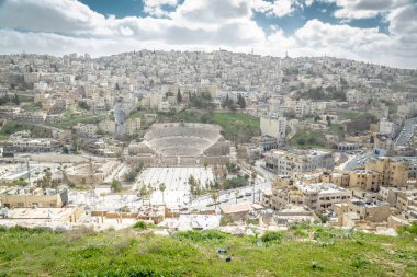 AMMAN, JORDAN - 15 Şubat 2019 'da Ürdün' ün başkenti Ürdün 'de Amman sokakları.
