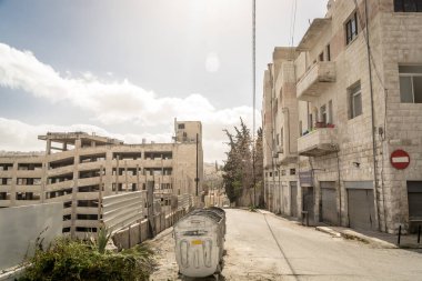 AMMAN, JORDAN - 15 Şubat 2019 'da Ürdün' ün başkenti Ürdün 'de Amman sokakları.