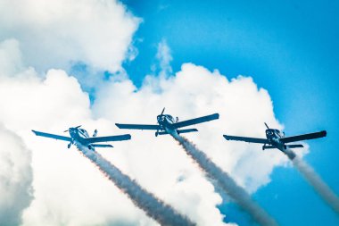 SOBENİE SZLACHECKIE, POLAND - 16 Haziran 2018 'de Sobienie Szlacheckie, Polonya' da Sky Show sırasında Socata uçakları.