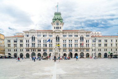 TRIESTE İTALYA - 12 Eylül: insanlar Trieste, İtalya Piazza Birim 'inde.