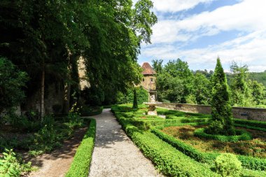 WALBRZYCH, POLAND - 29 Temmuz 2016 'da Polonya' nın Walbrzych kentinde bulunan Barok Şatosu Ksiaz.