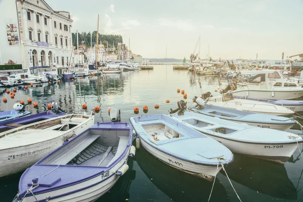 Piran Σλοβενια Σεπτεμβριου Σκάφη Στη Μαρίνα Της Πόλης Στις Σεπτεμβρίου Εικόνα Αρχείου