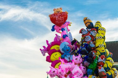 baloons gökyüzünde 