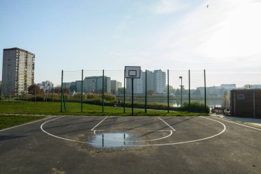 Boş basketbol sahası, spor