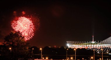 Polonya Ulusal Stadyumu 'nda havai fişekler - Varşova, Polonya