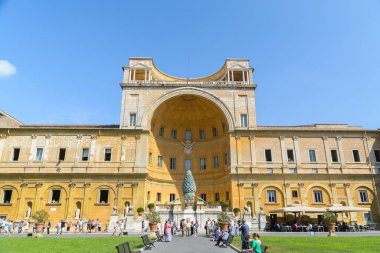 Vatikan Şehri 'ndeki insanlar