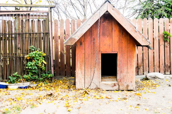 Wooden Dog Shed House — ストック写真