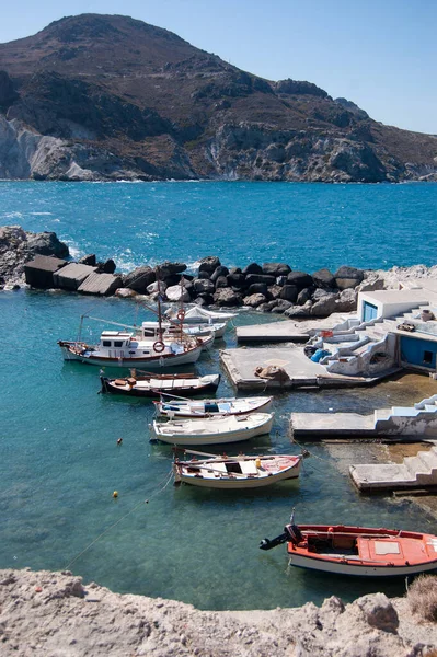 Kleine Marina Auf Der Insel Milos — Stockfoto