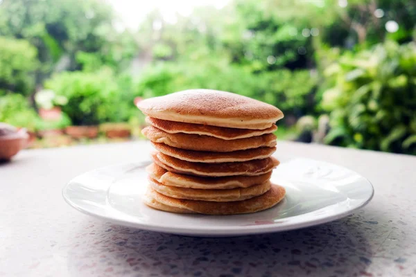 Montón Deliciosos Panqueques Plato Tabla — Foto de Stock