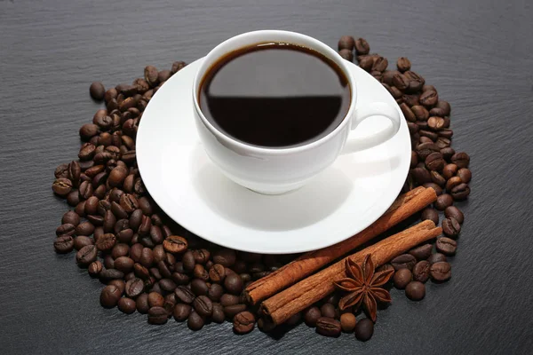 Kahve Tarçın Siyah Arduvaz Taş Anasonu — Stok fotoğraf