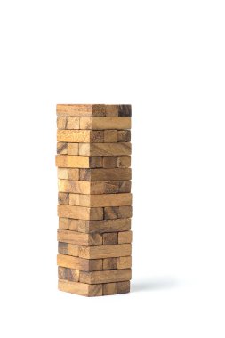 Tahta bloklarla üst görünümden Jenga Kulesi