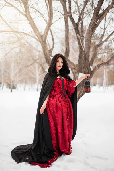 Attractive Young Woman Red Rococo Dress Raincoat Fur Hood Walking — Stock Photo, Image