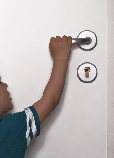 Little Kid Trying Open Home Door Handle — Stock Photo, Image