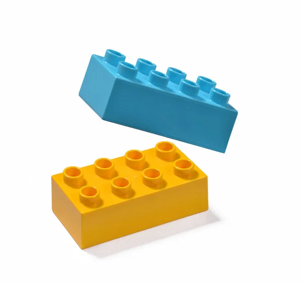 Kunststoff Spielzeugstein Isoliert Auf Weißem Hintergrund Konstruktionskonzept — Stockfoto