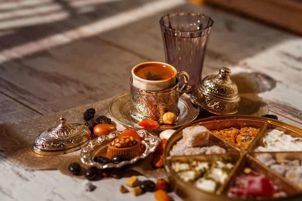 Traditioneller türkischer Kaffee auf Bayram — Stockfoto