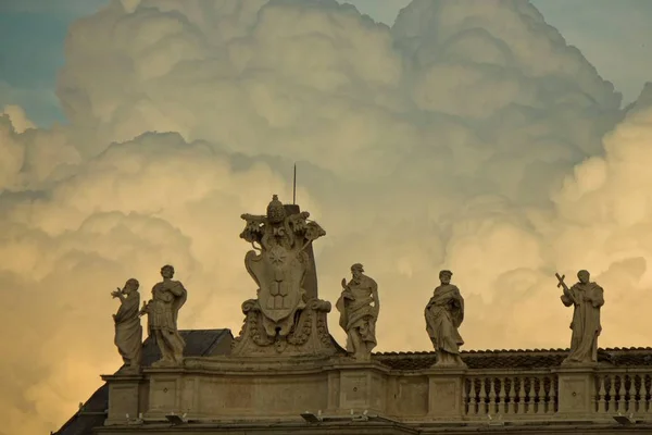 Wolken Sculptuur Van Het Sint Pietersplein — Stockfoto