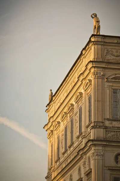 夕暮しのローマのヴィラパムフィリ — ストック写真