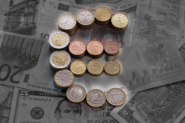 Signo Luminoso Colorido Del Euro Las Monedas Del Euro Contra — Foto de Stock