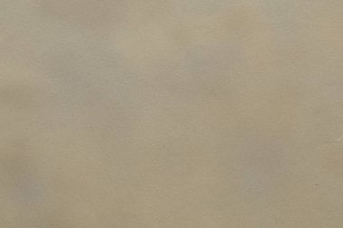 Eski sarı lekeler ile hafif bej Kağıt arka plan. Eski bir kitap dokulu sayfasından. Yatay